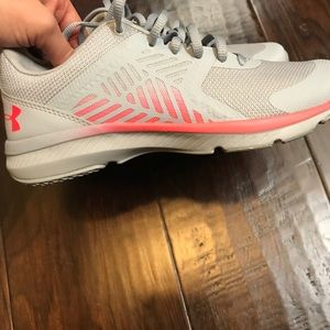 💕 Women’s Under Armour 💕